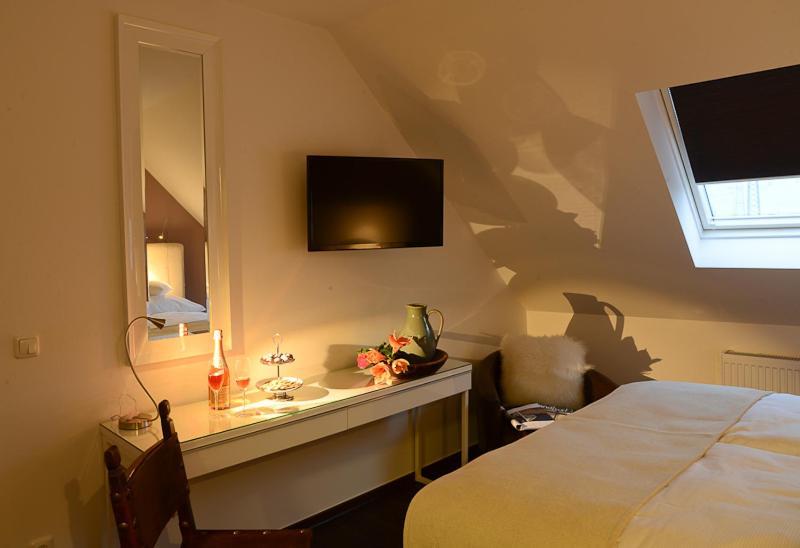 Landhotel Alte Toepferei Duisburg Ngoại thất bức ảnh