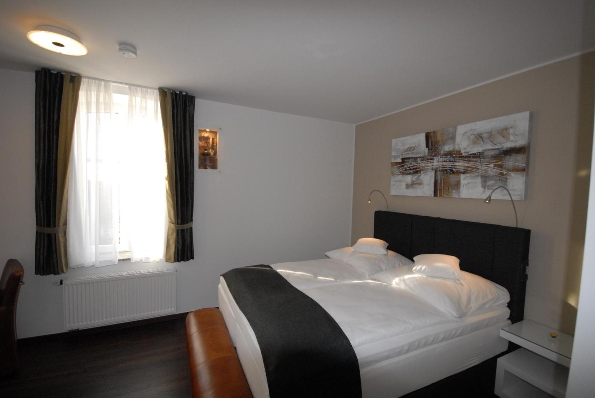 Landhotel Alte Toepferei Duisburg Ngoại thất bức ảnh