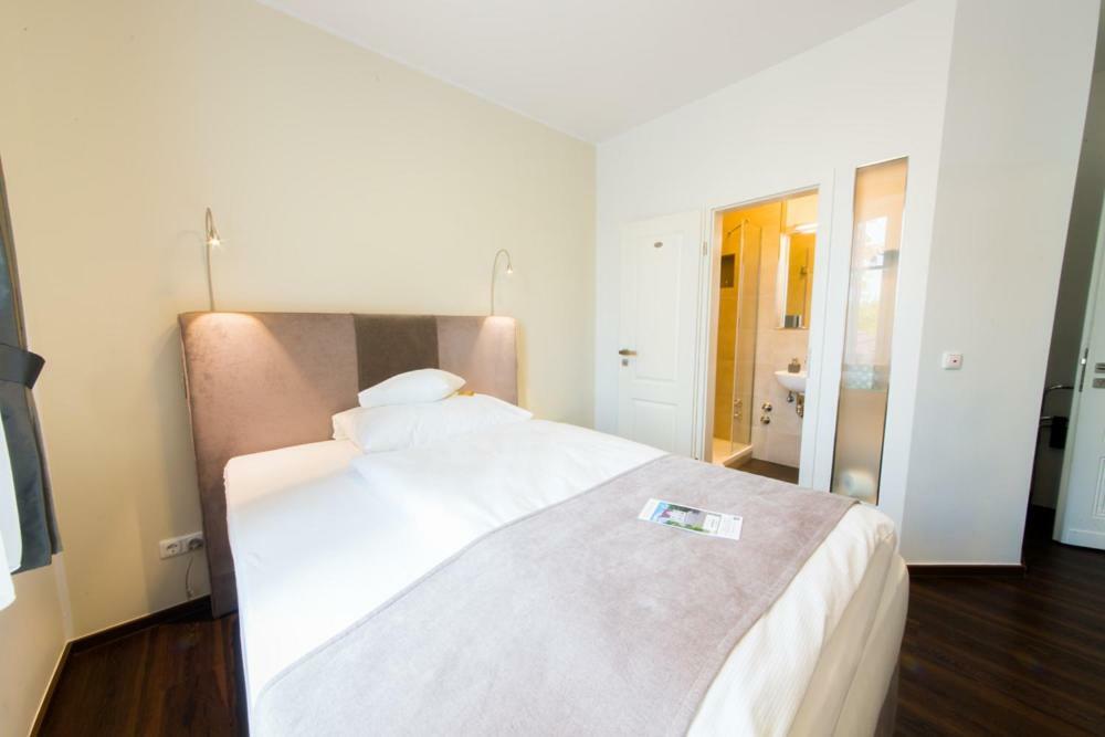 Landhotel Alte Toepferei Duisburg Ngoại thất bức ảnh